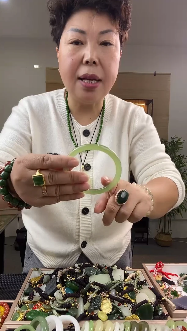 颈饰未镶嵌和田玉多样性拍一发一  0109  63