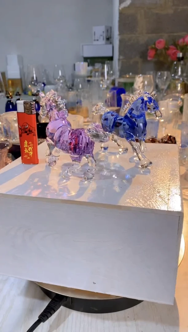 【闪购商品】人造水晶蓝色的水晶奔马