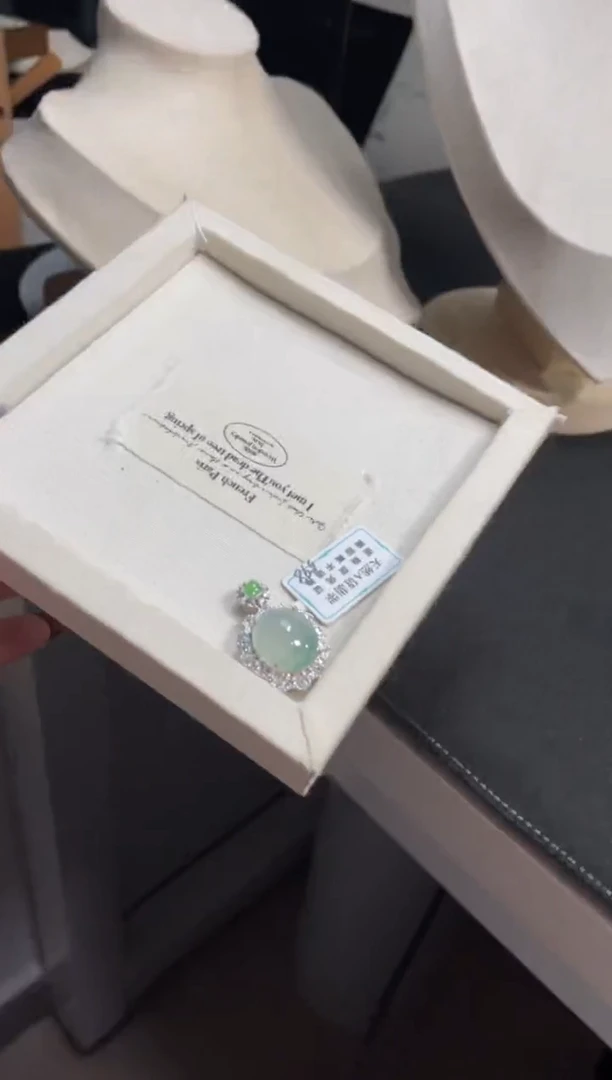 【闪购商品】翡翠颈饰银S925镶嵌11111