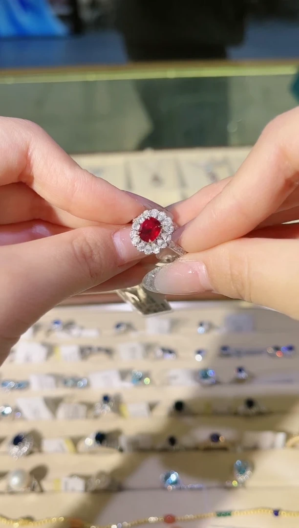 【闪购商品】红宝石戒指18K金镶嵌两戴款红宝石戒指