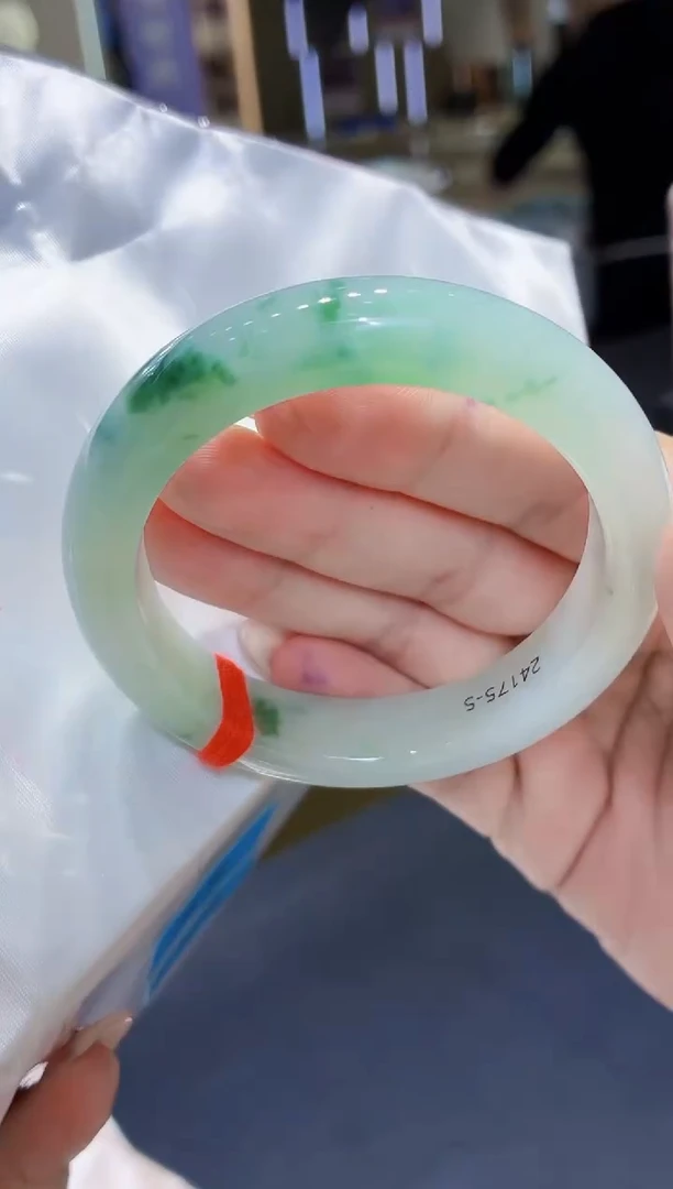 未镶嵌手镯翡翠翡翠手镯56