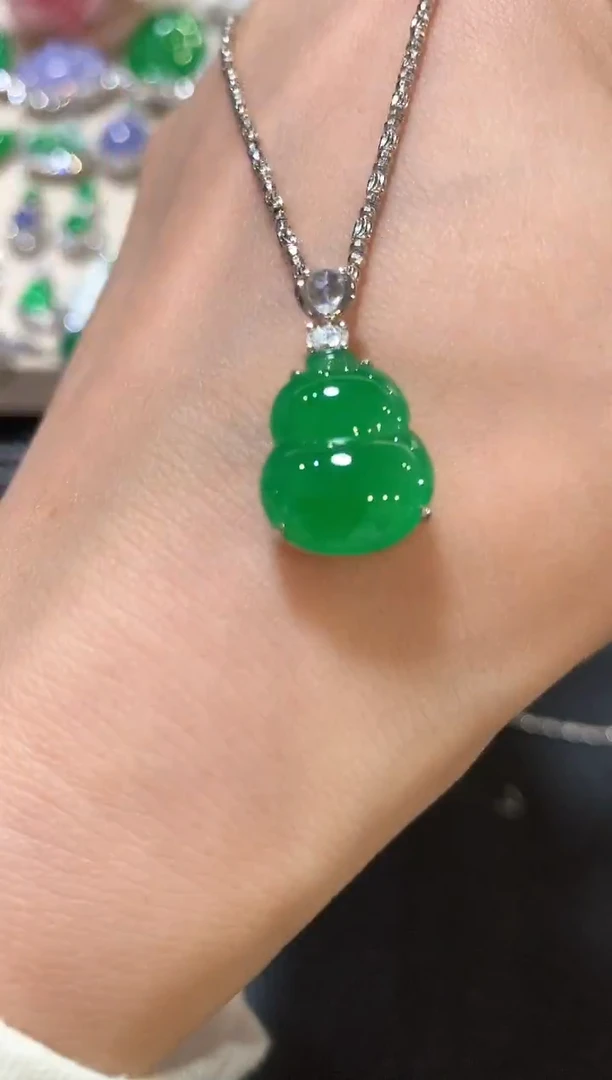 吊坠(不含链)18K金镶嵌翡翠z156