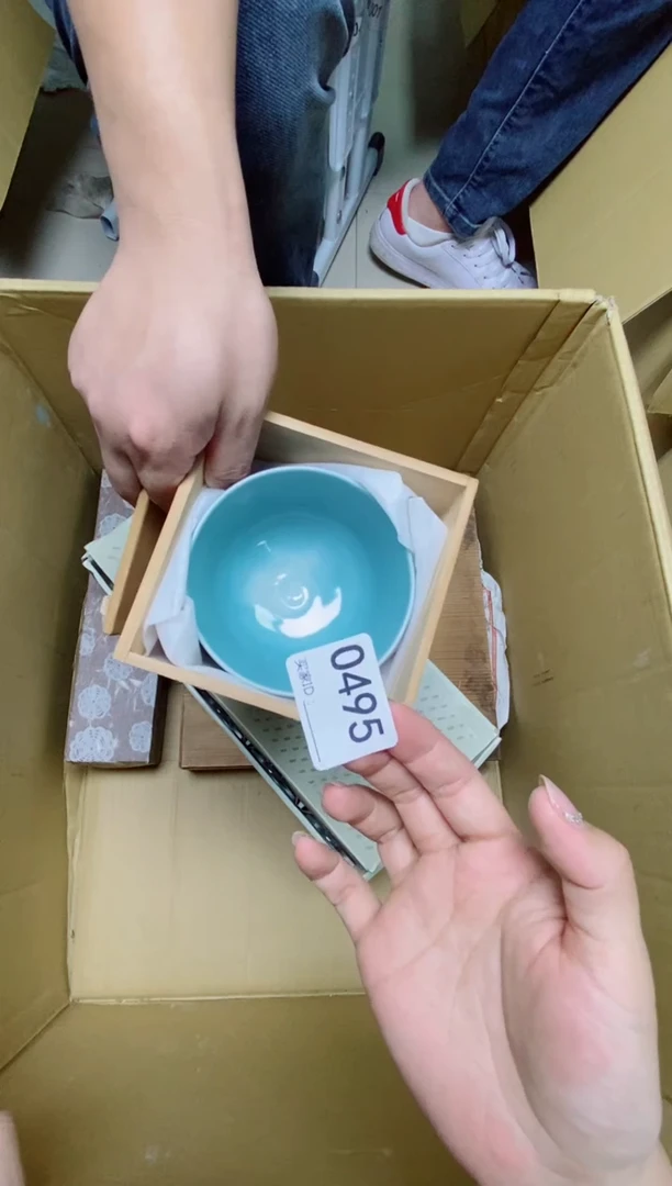 瓷片你****谁O495默认微瑕，谨慎参拍