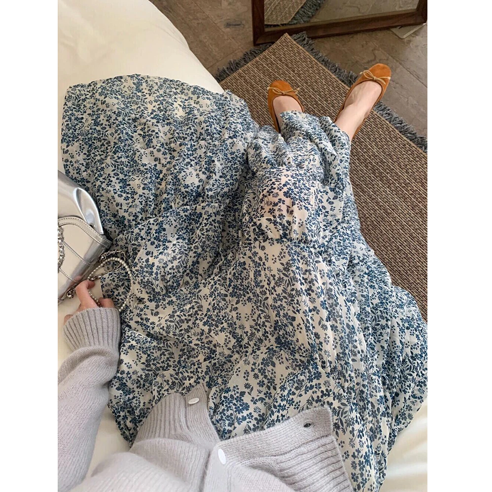 2025新款青花瓷绝美半身裙女新款法式气质温柔风高腰宽松碎花裙L