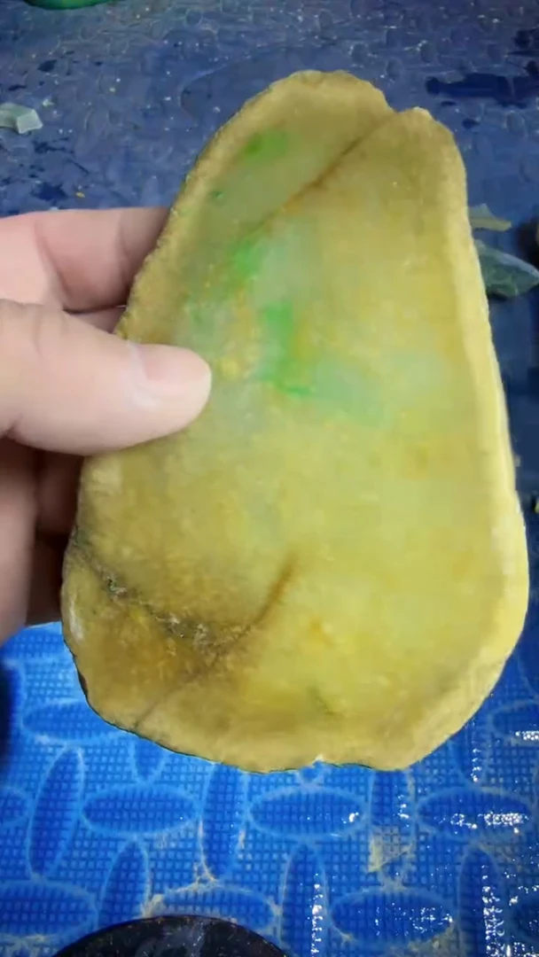 翡翠挂件未镶嵌天然翡翠190