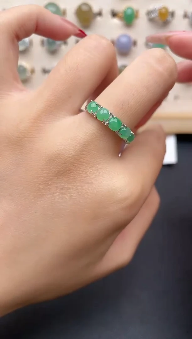 【闪购商品】翡翠戒指银S925镶嵌一物一证一礼盒