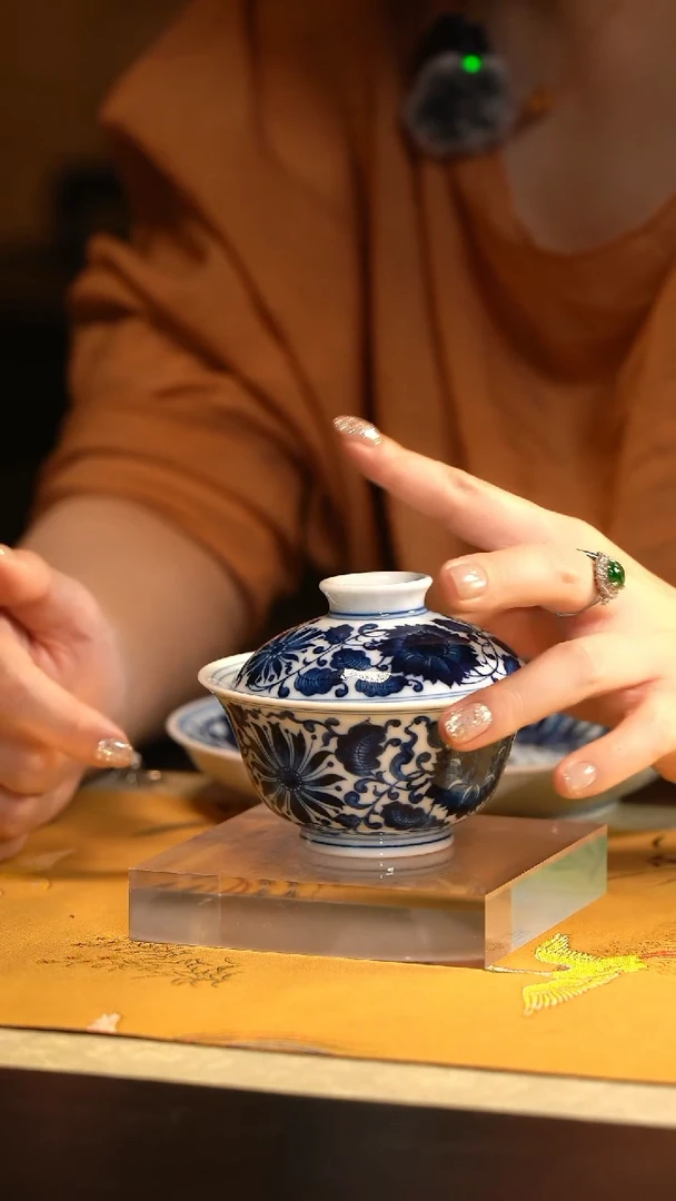 LXT雨后 湛蓝系列 四季花卉 缠枝莲盖碗