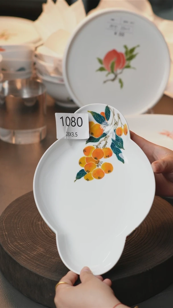 盘M****杨手绘釉下彩陶瓷餐具1080