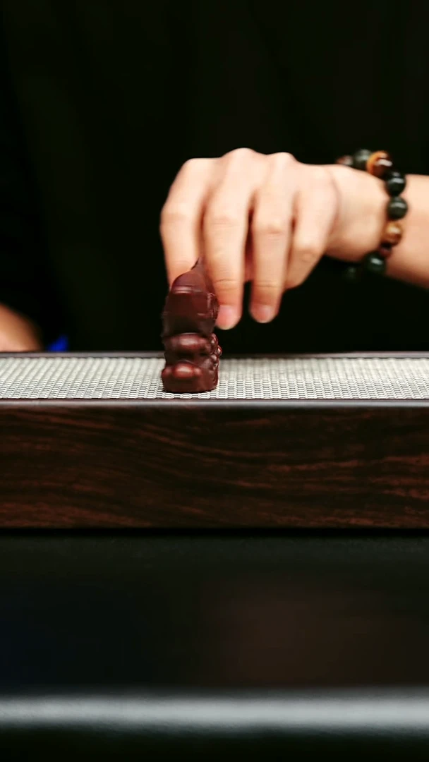 紫砂茶宠金龙鱼