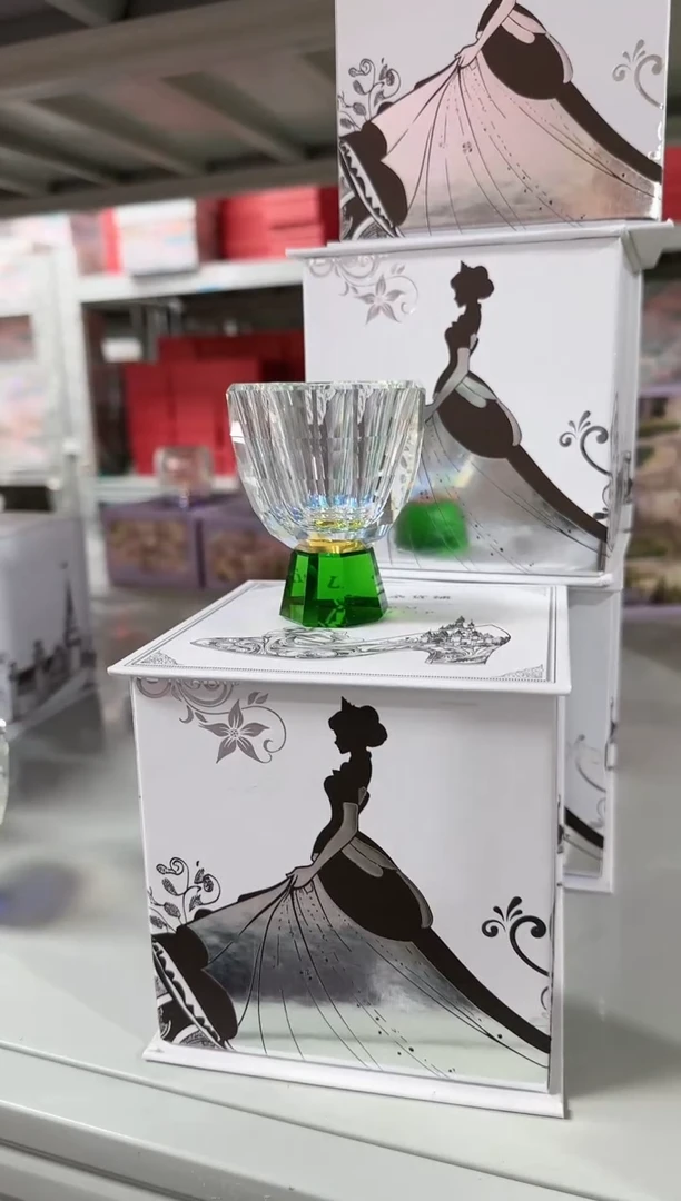 【闪购商品】瓷L166-------------