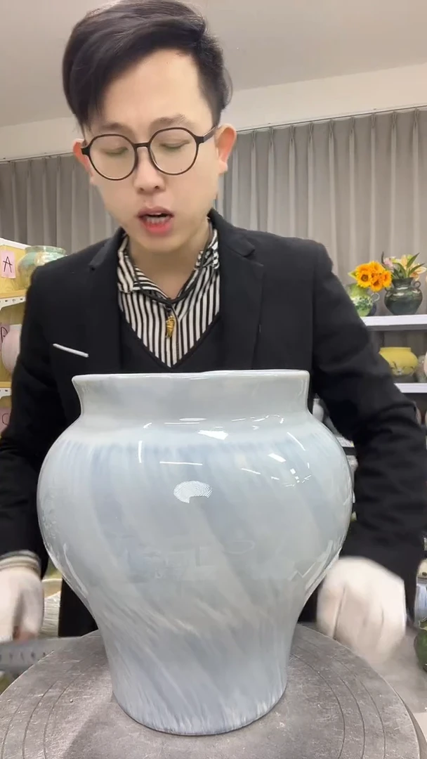 微瑕  【11.6】直播链接  高度   24  口径   16