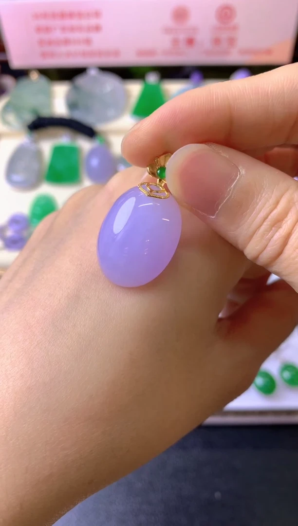 吊坠(不含链)18K金镶嵌翡翠小*山吊坠