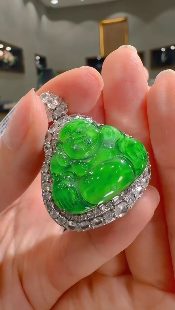 【闪购商品】翡翠吊坠(赠链)银S925镶嵌天然翡翠A货