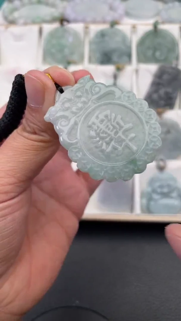 颈饰未镶嵌翡翠天然缅甸翡翠A货180