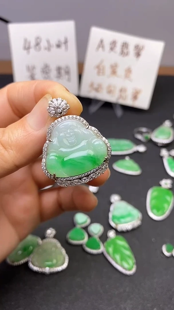 【闪购商品】翡翠吊坠(不含链)银S925镶嵌翡翠佛公吊坠