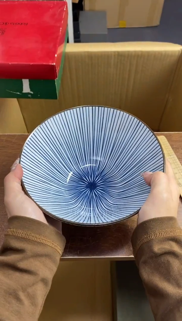 【闪购商品】瓷片隆莲瓷器欢迎大家