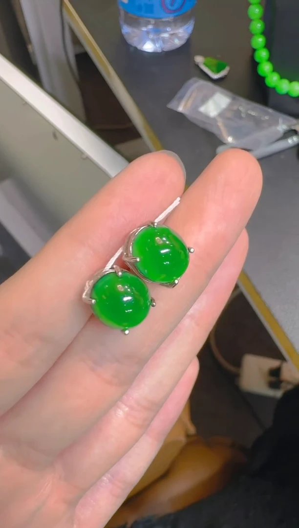 【闪购商品】翡翠耳饰银S925镶嵌天然a货翡翠