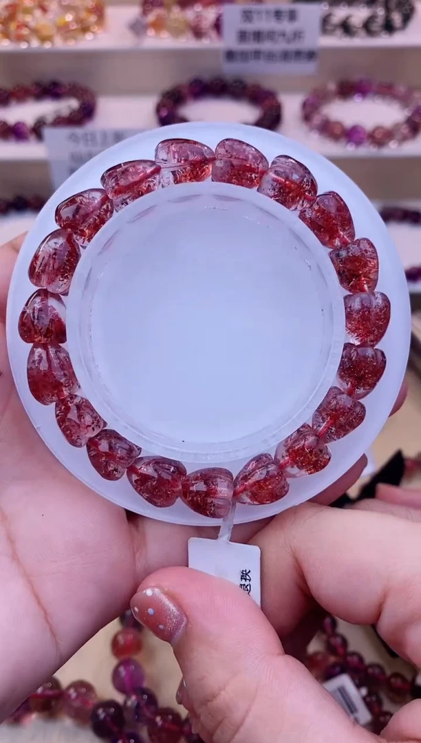 未镶嵌手串水晶心形金草莓9m+