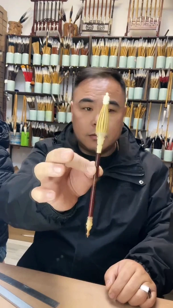 小叶紫檀仿唐牛角狼毫一支