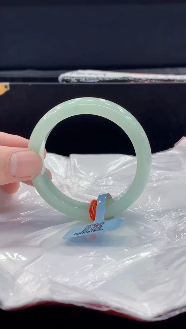 未镶嵌手镯翡翠翡翠手镯