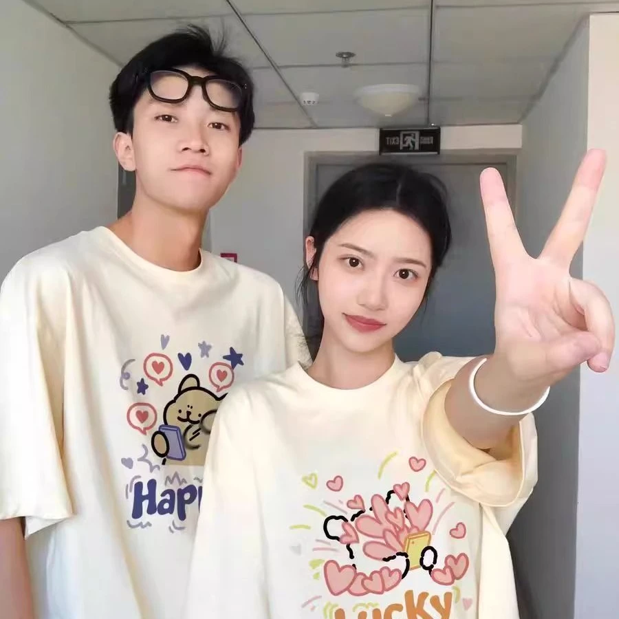 情侣装2025新款一男一女情侣短袖潮牌高级感夏季纯棉宽松休闲T恤