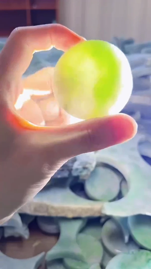 翡翠裸石缅甸翡翠A货文7533