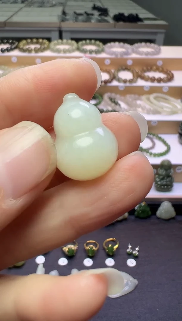 颈饰未镶嵌和田玉304号链接约卡21*16*9