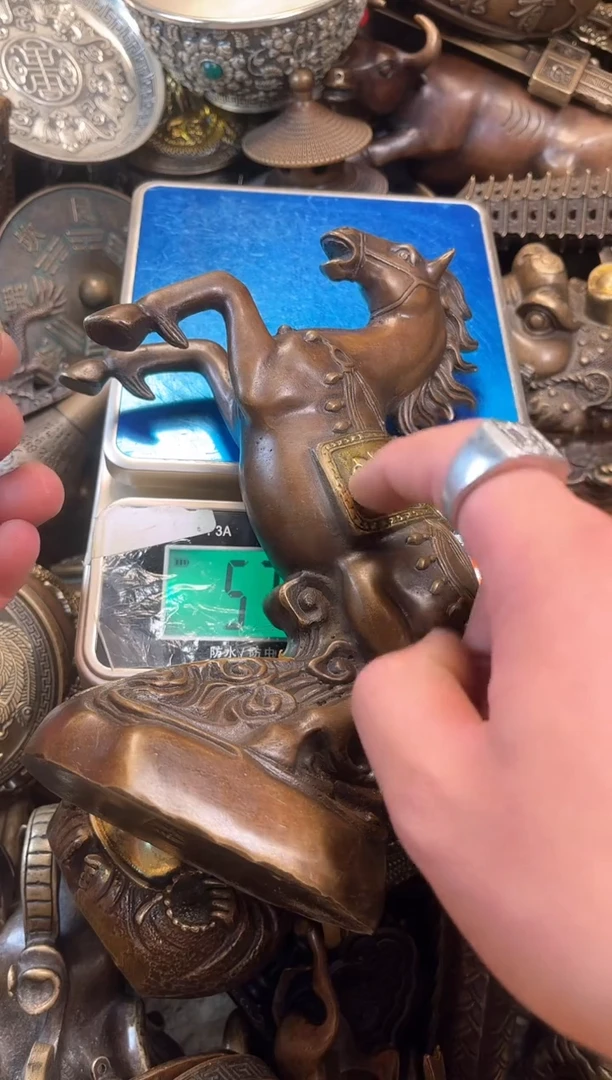 精美铜器点击下单