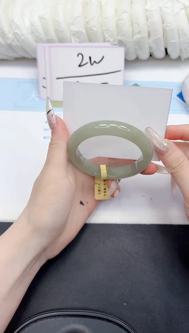 未镶嵌手镯石英质玉145-58