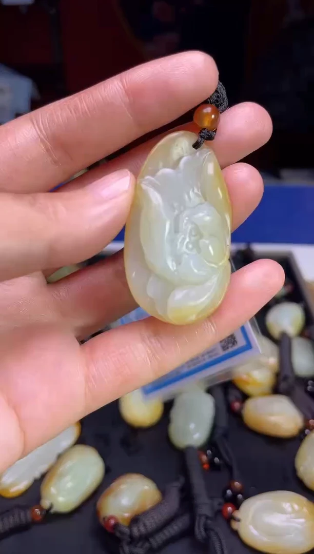 颈饰未镶嵌和田玉123