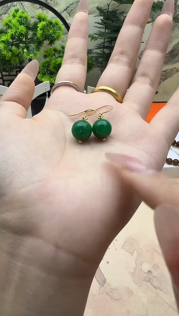 未镶嵌翡翠耳饰83