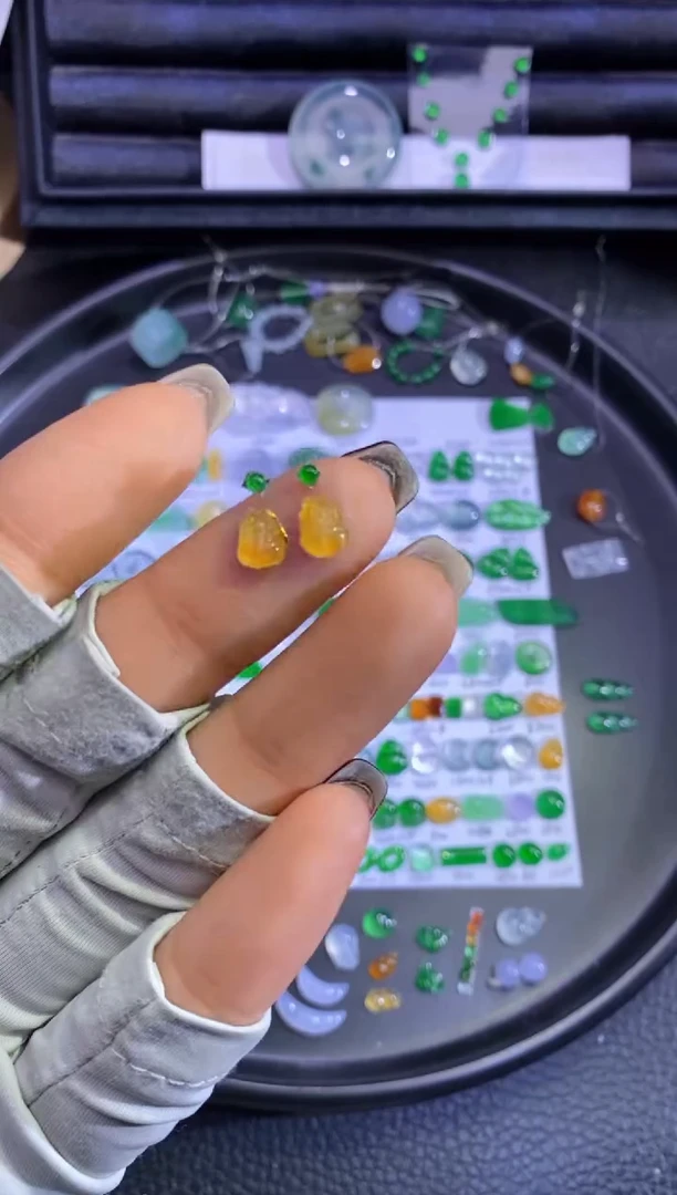 未镶嵌挂件翡翠貔貅