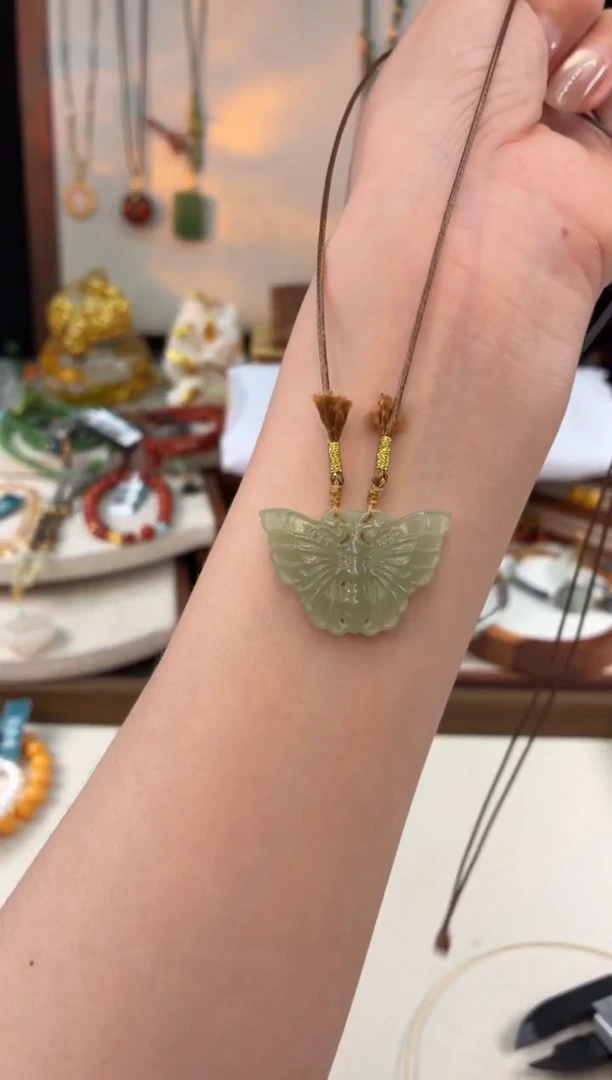 未镶嵌和田玉吊坠@@B921D019531