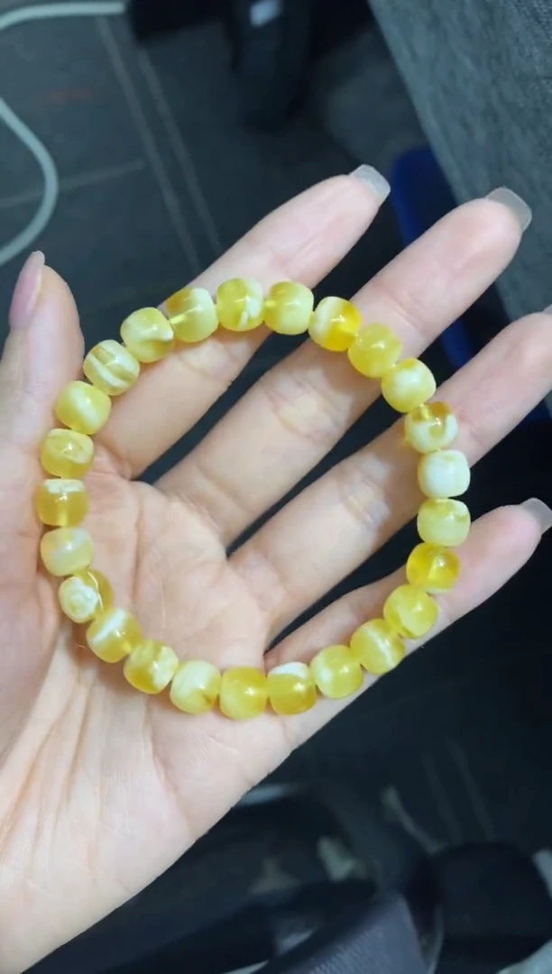 裸石蜜蜡未镶嵌金白老型手串