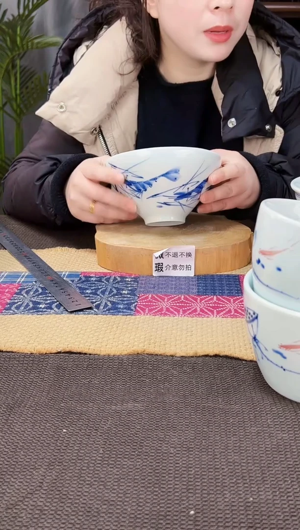 【闪购商品】碗微瑕手绘一团和气6寸锥子碗