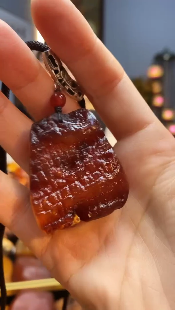 琥珀颈饰未镶嵌挂件