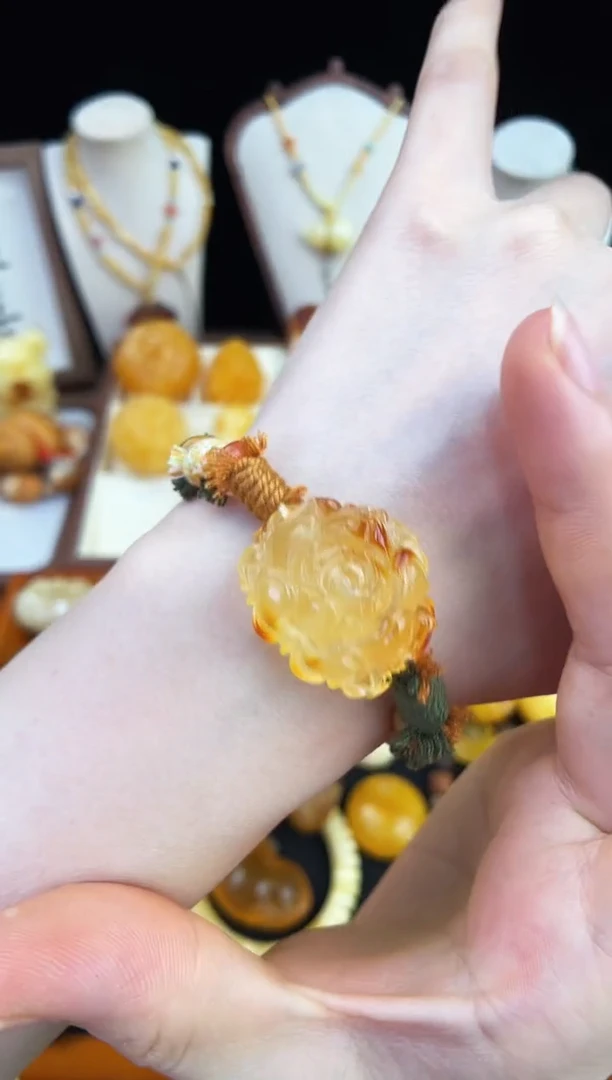 琥珀未镶嵌珠宝奇石柒月