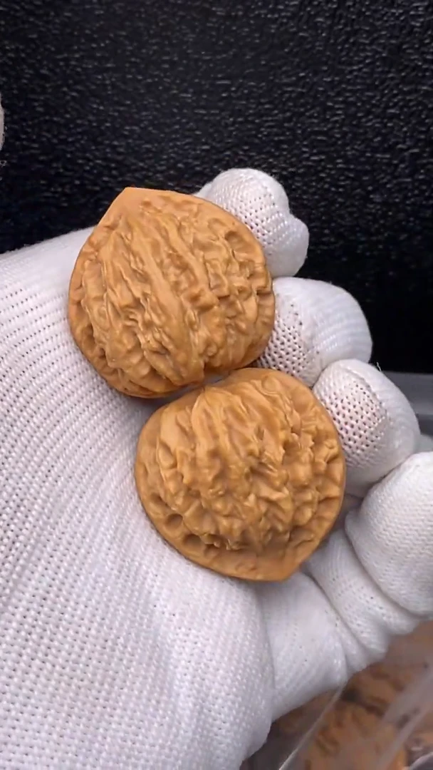 【闪购商品】文玩核桃把件西瓜纹