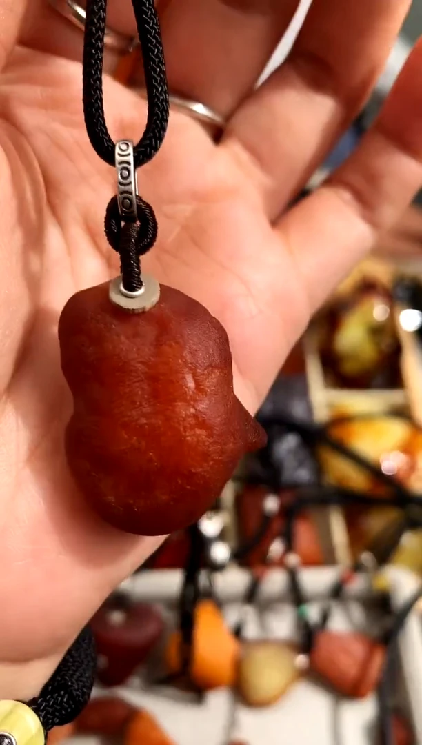 【闪购商品】蜜蜡裸石未镶嵌似玉