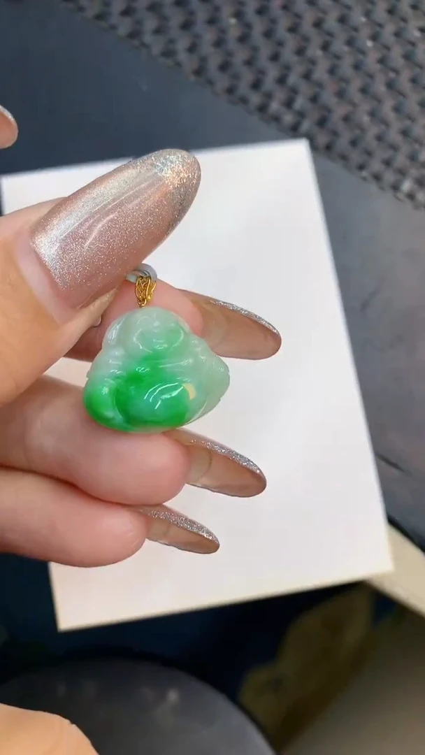 颈饰未镶嵌翡翠1