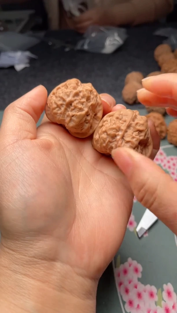 把件文玩核桃w169  蛤蟆头    39尺