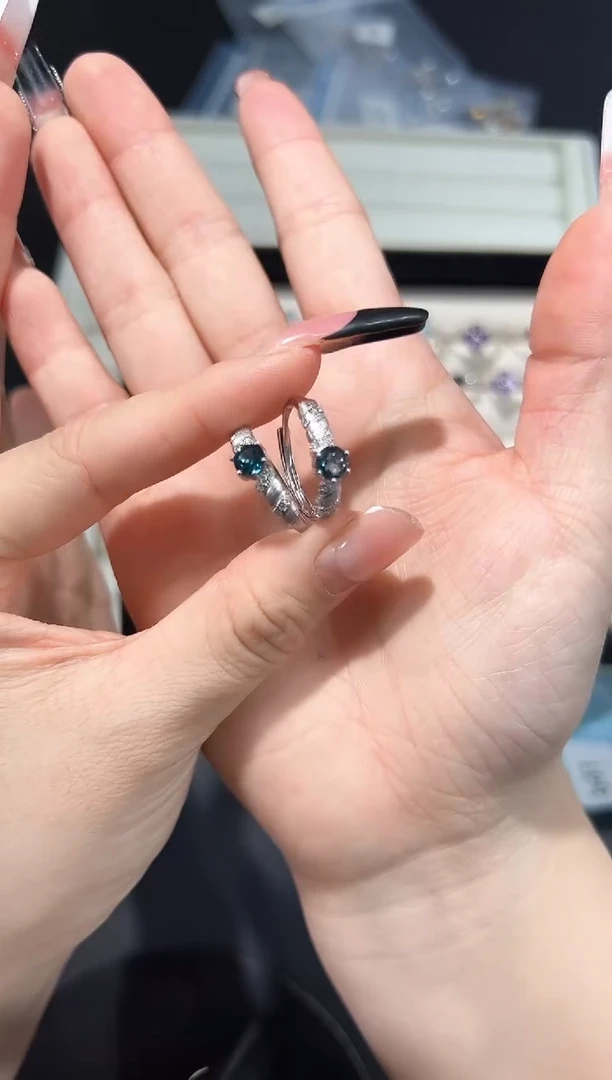 银S925镶嵌戒指托帕石40b多样性发其一【1个】