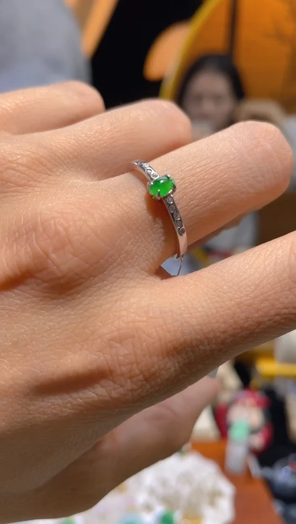 【闪购商品】翡翠颈饰未镶嵌百元以下不出证