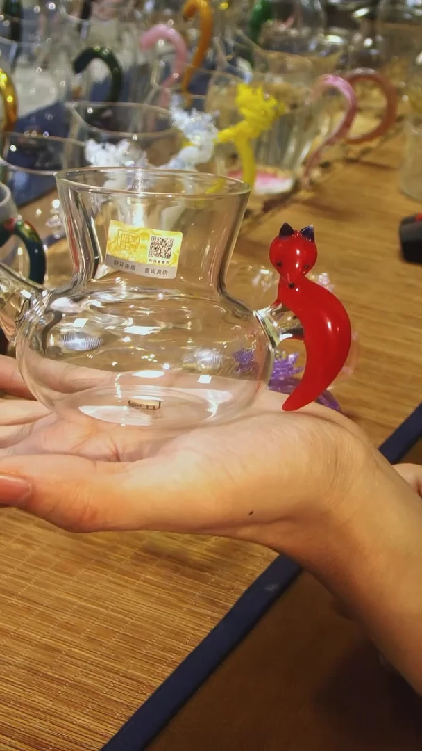 【闪购商品】红色青丘公杯晶焱金标