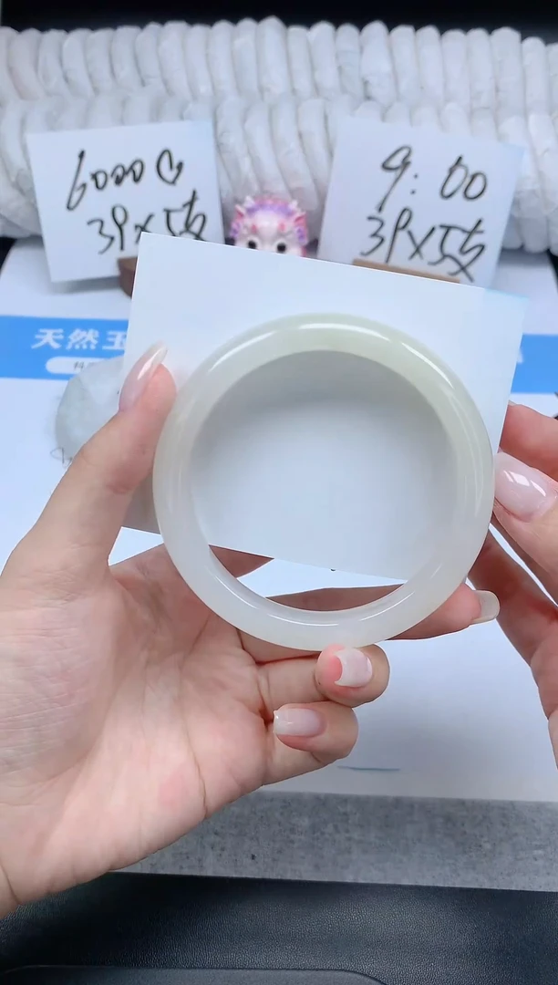 石英质玉手镯未镶嵌K208-60.6