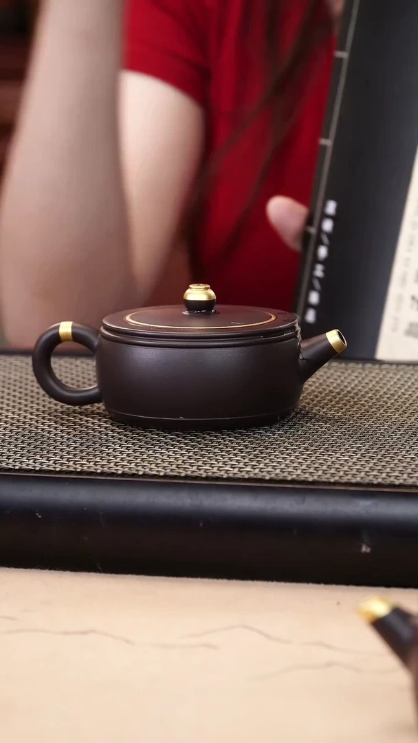 茶壶紫砂四号井茄皮紫泥描金玉鼓井栏150cc