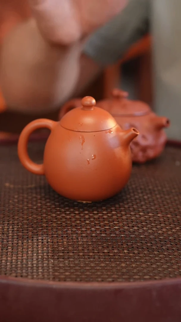 茶壶紫砂朱泥 半手工 龙蛋 200cc