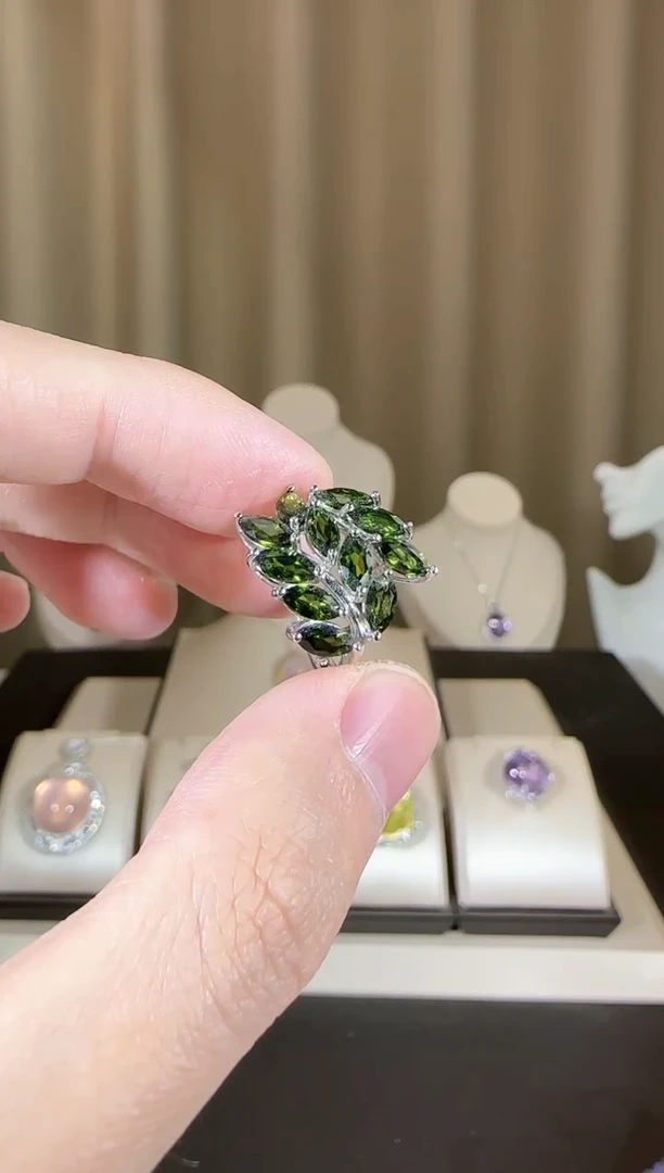 【闪购商品】透辉石戒指银S925镶嵌设计款