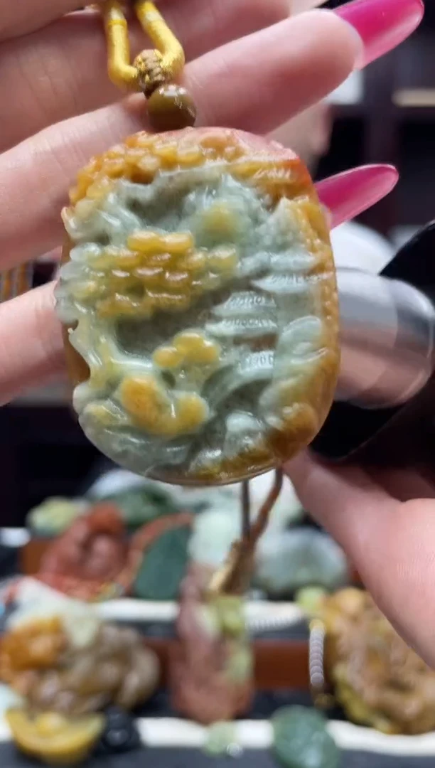 未镶嵌岫玉吊坠·