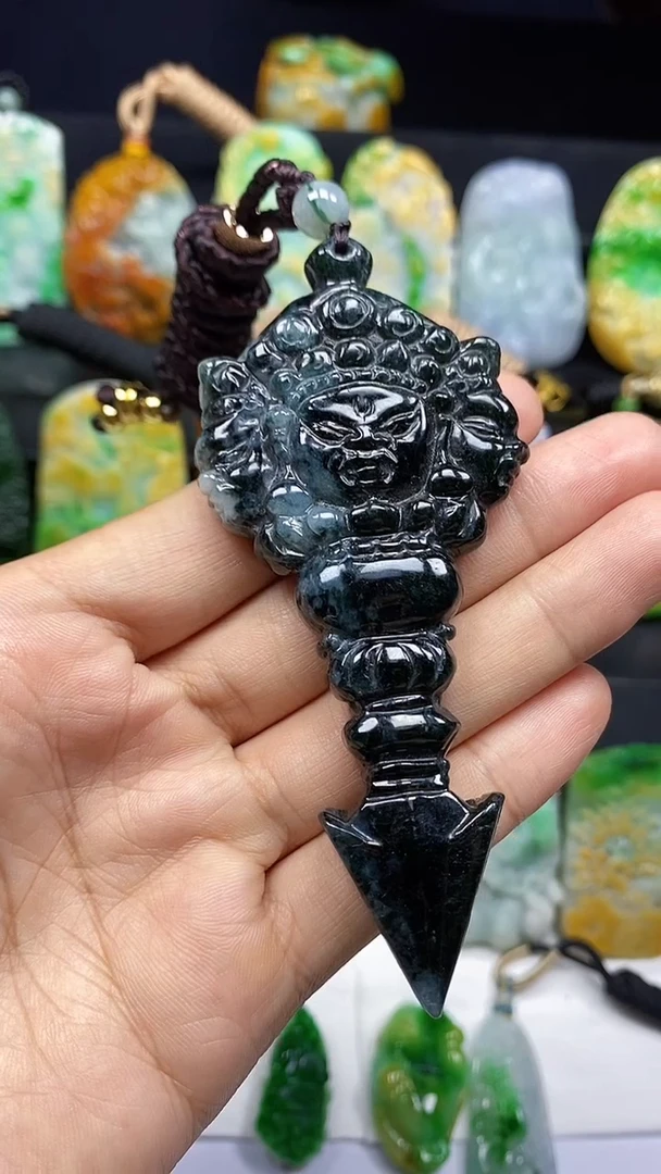 翡翠未镶嵌颈饰翡翠A货